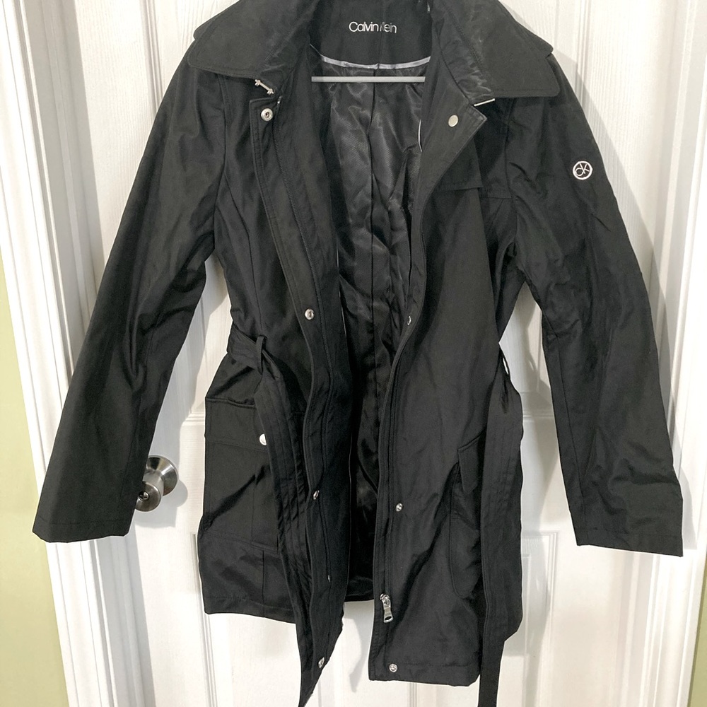 Hooded rain coat